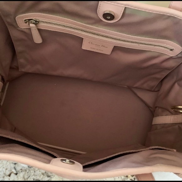 CHRISTIAN DIOR CANNAGE QUILTED TOTE BAG - Picture 9 of 13